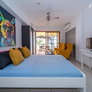 1013 Garden Holiday home